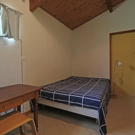 Prázdninový dům Agreable 6 Personnes A Deux Pas De La Plage Ares