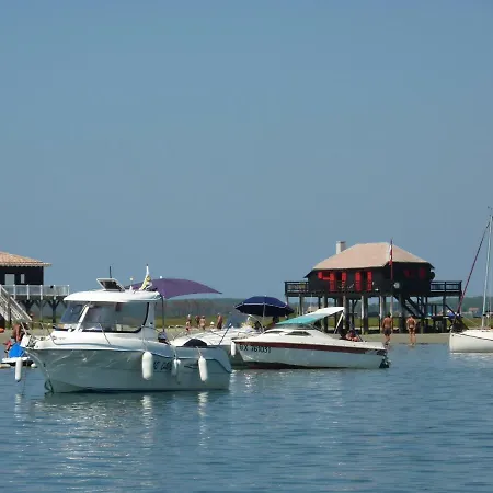 Agreable 6 Personnes A Deux Pas De La Plage * Ares